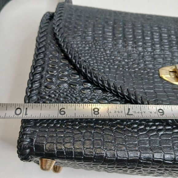 Vintage Women's Crocs Black Leather Hand Tooled Bag - Picture 8 of 15
